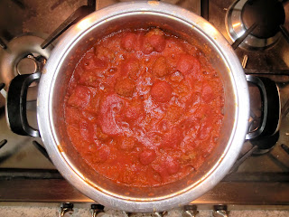 Italian spiced horse meatballs with tomato sauce