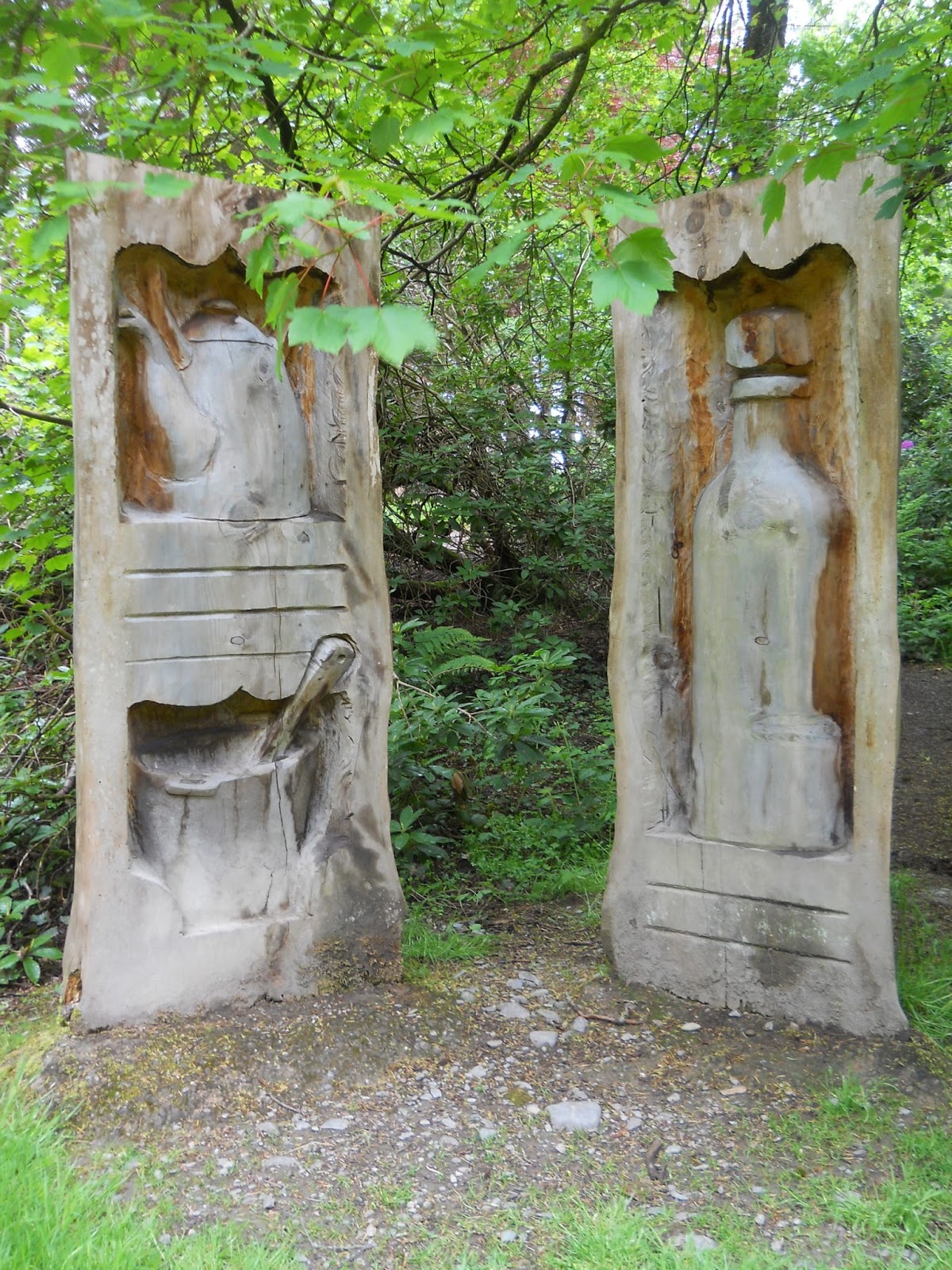 Large wooden outdoor sculptures at Lake Vyrnwy and Bala in Wales