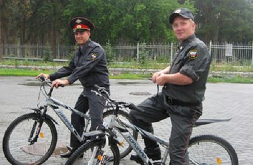 %D0%BC%D0%BE%D1%81%D0%BA%D0%BE%D0%B2%D1%81%D0%BA%D0%B8%D1%85+%D0%BF%D0%BE%D0%BB%D0%B8%D1%86%D0%B5%D0%B9%D1%81%D0%BA%D0%B8%D1%85+%D0%BF%D0%B5%D1%80%D0%B5%D1%81%D0%B0%D0%B4%D1%8F%D1%82+%D0%BD%D0%B0+%D0%B2%D0%B5%D0%BB%D0%BE%D1%81%D0%B8%D0%BF%D0%B5%D0%B4%D1%8B