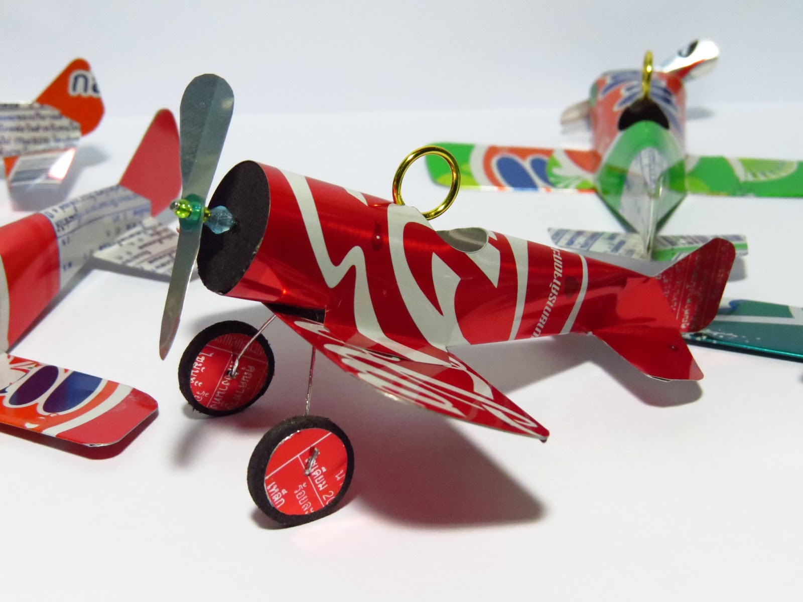 DIY HOBBY HANDMADE ORIGAMI CRAFT ทำเครื่องบินจากกระป๋องน้ำอัดลม Make