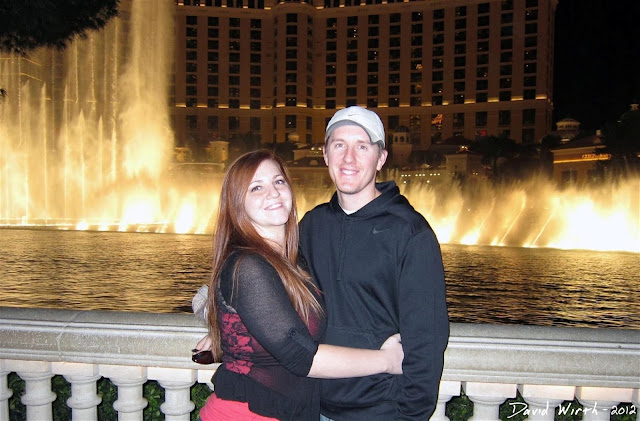 bellagio fountain every 15 minutes, water fountain, las vegas