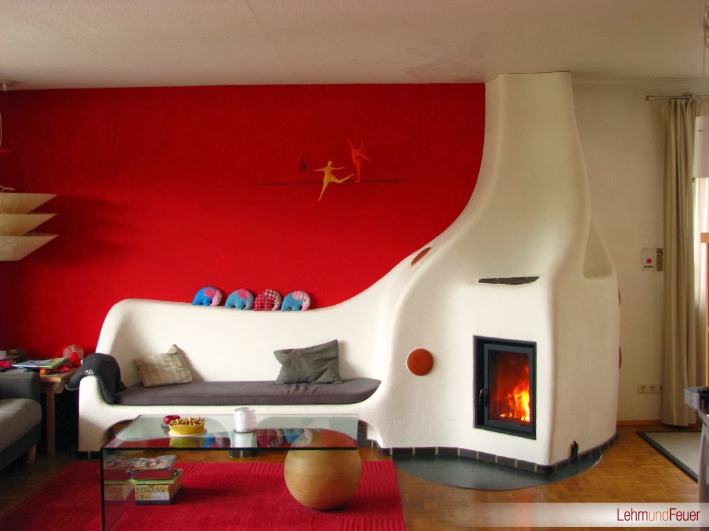 Building with clay Rocket Mass Heater