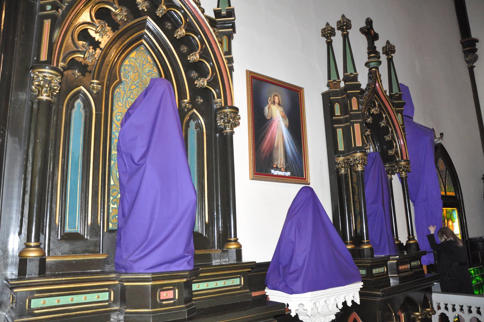 Orbis Catholicus Secundus Catholic Culture Veiling Statues Last Two