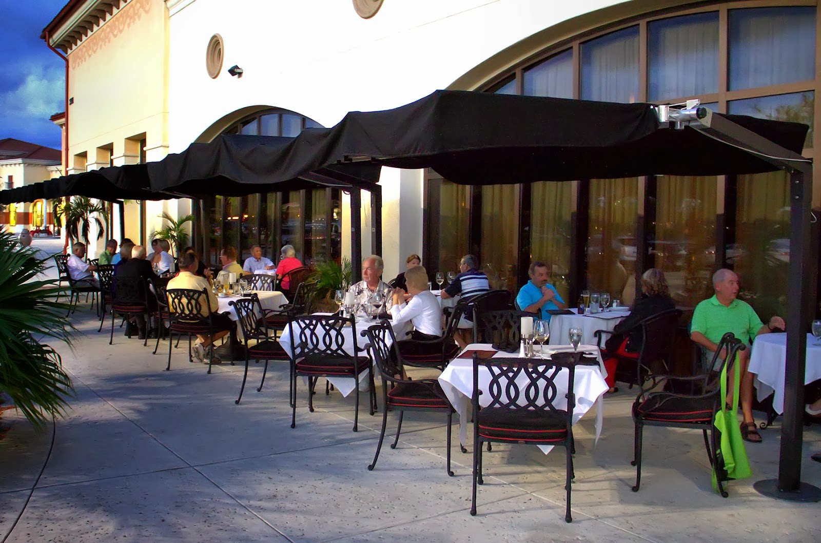 Southwest Florida Forks Happy Hour at Ruth Chris Steak House