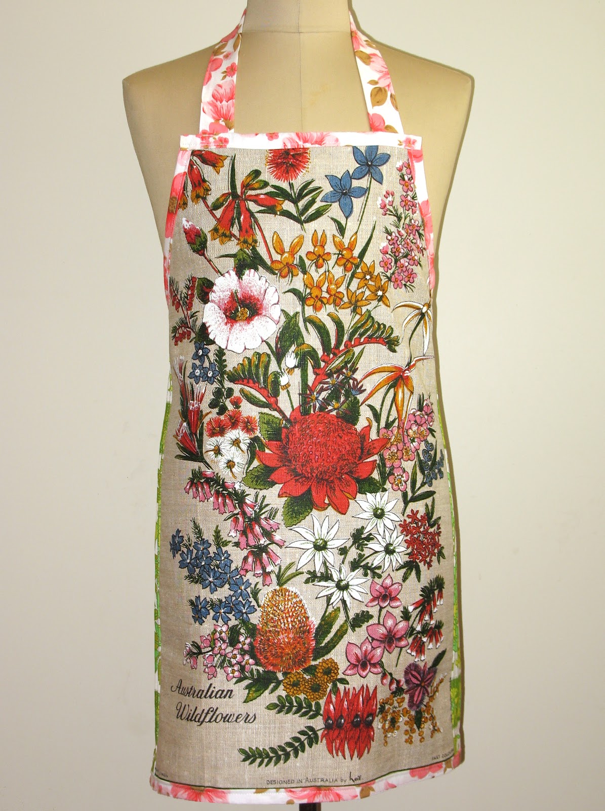 MerryGoRound Handmade Metro Retro Tea Towel Kitchen Aprons