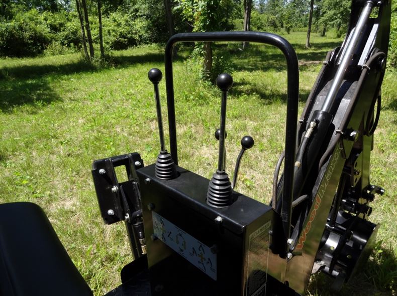 WoodMaxx WM8600 8' PTO Backhoe Attachment WM8600 8' Hydraulic PTO