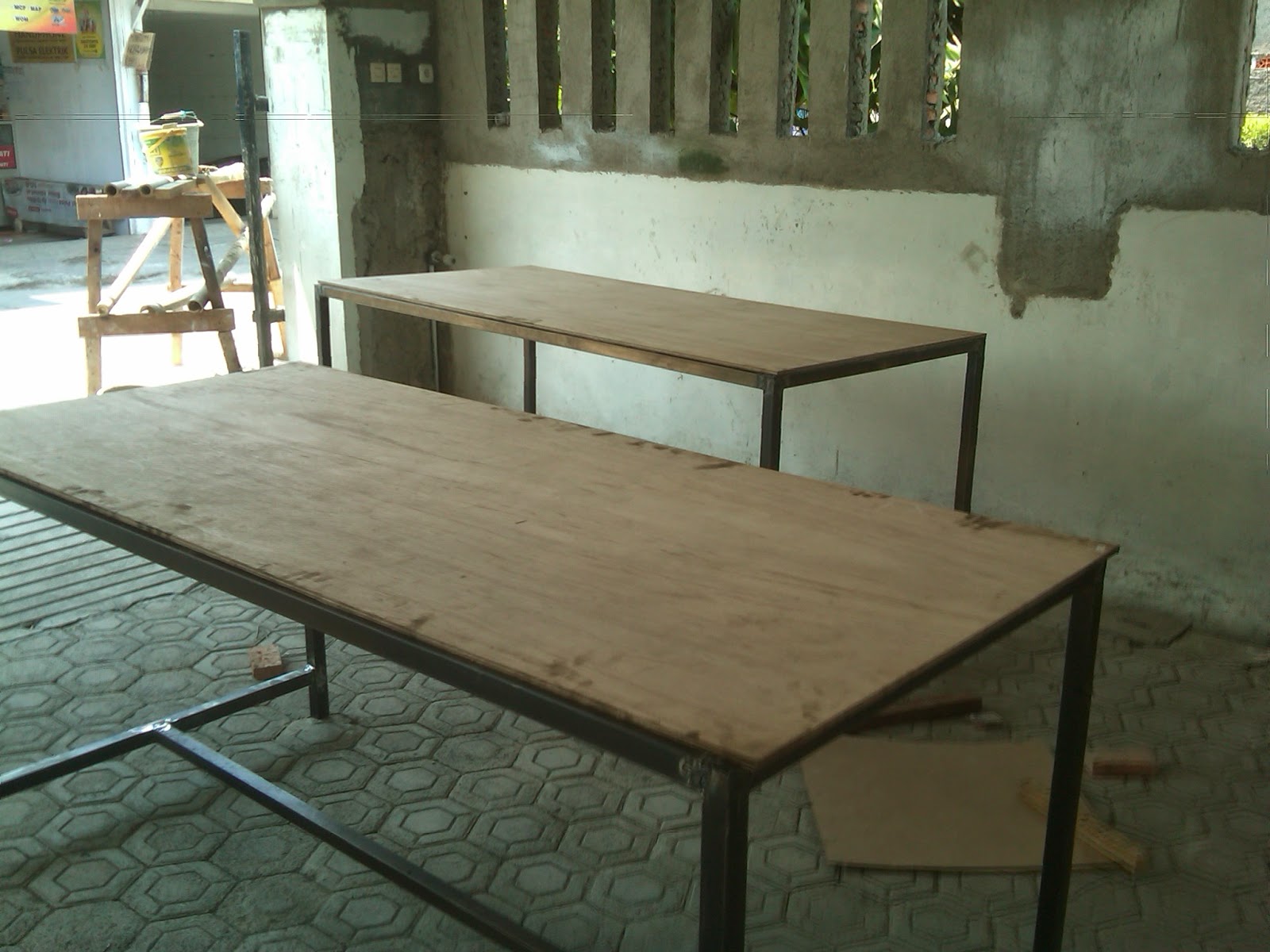 MEDIA KREASI Bikin meja potong pola bahan konveksi