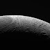Wahana Antariksa Cassini Kirim Citra Terbaru dari Enceladus