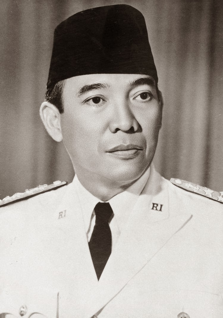 Biografi Presiden Soekarno Dalam Bahasa Sunda Bandung Com