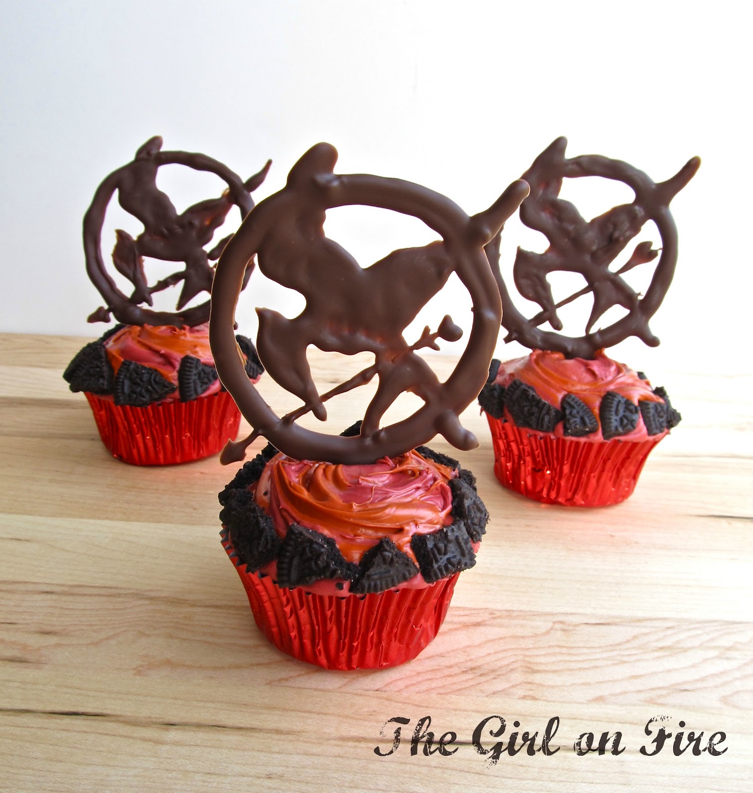 Hunger games party, Yummy cupcakes, Game food