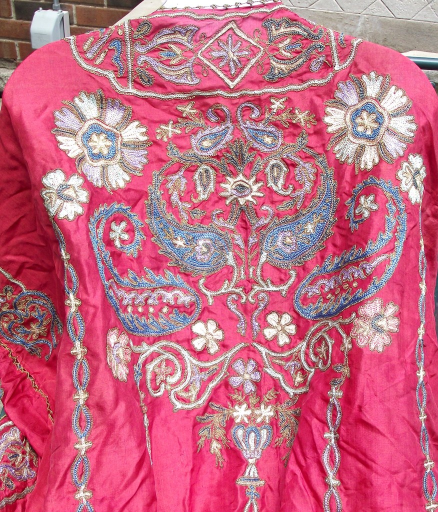 All The Pretty Dresses Early (?) Embroidered Robe