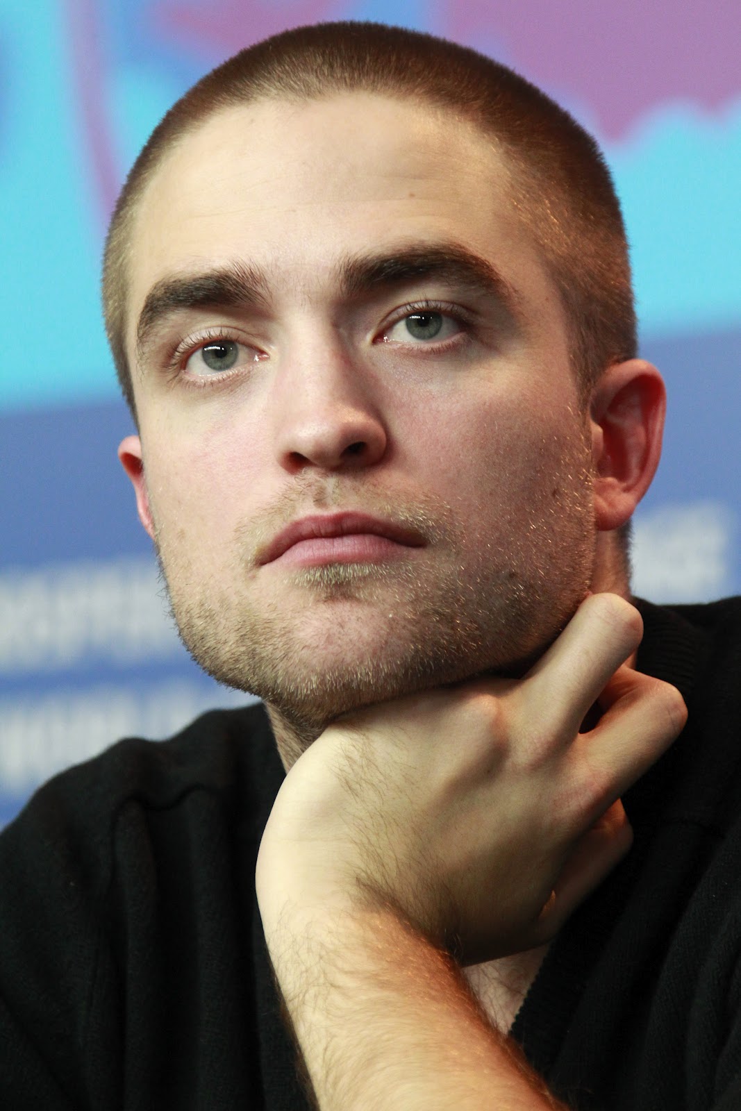 http://1.bp.blogspot.com/-srBGfMLFIfs/T0QnFzOul1I/AAAAAAAADDw/Fo6wPiJuRyY/s1600/PATTINSONLIFEBERLIN11+(20).jpg