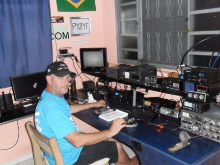 PY2YF LUIS CARLOS EM SUA ESTAÇÃO EM SÃO PEDRO