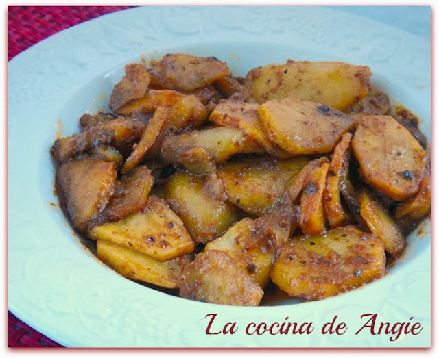 Patatas Al Ajillo
