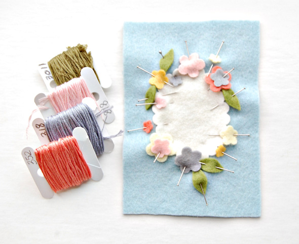 feeling stitchy: Guest Tutorial: Embroidered Gadget Cozy