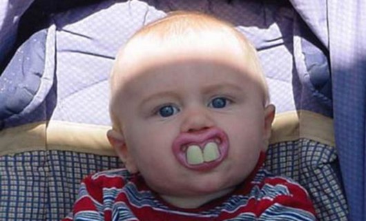very+funny+baby+with+big+front+teeth.jpg