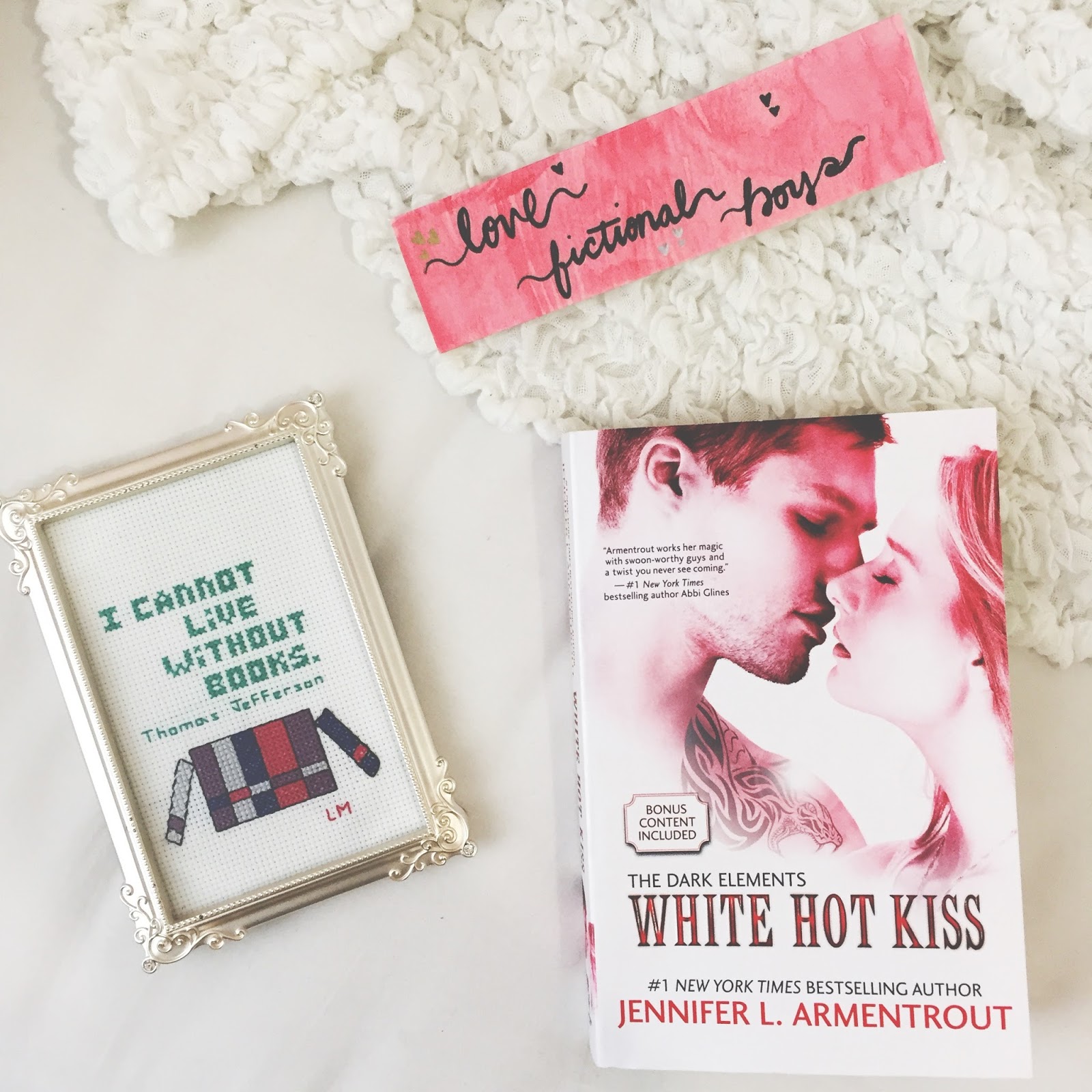 White Hot Kiss Jennifer Armentrout Book Review Alluring Tales♥