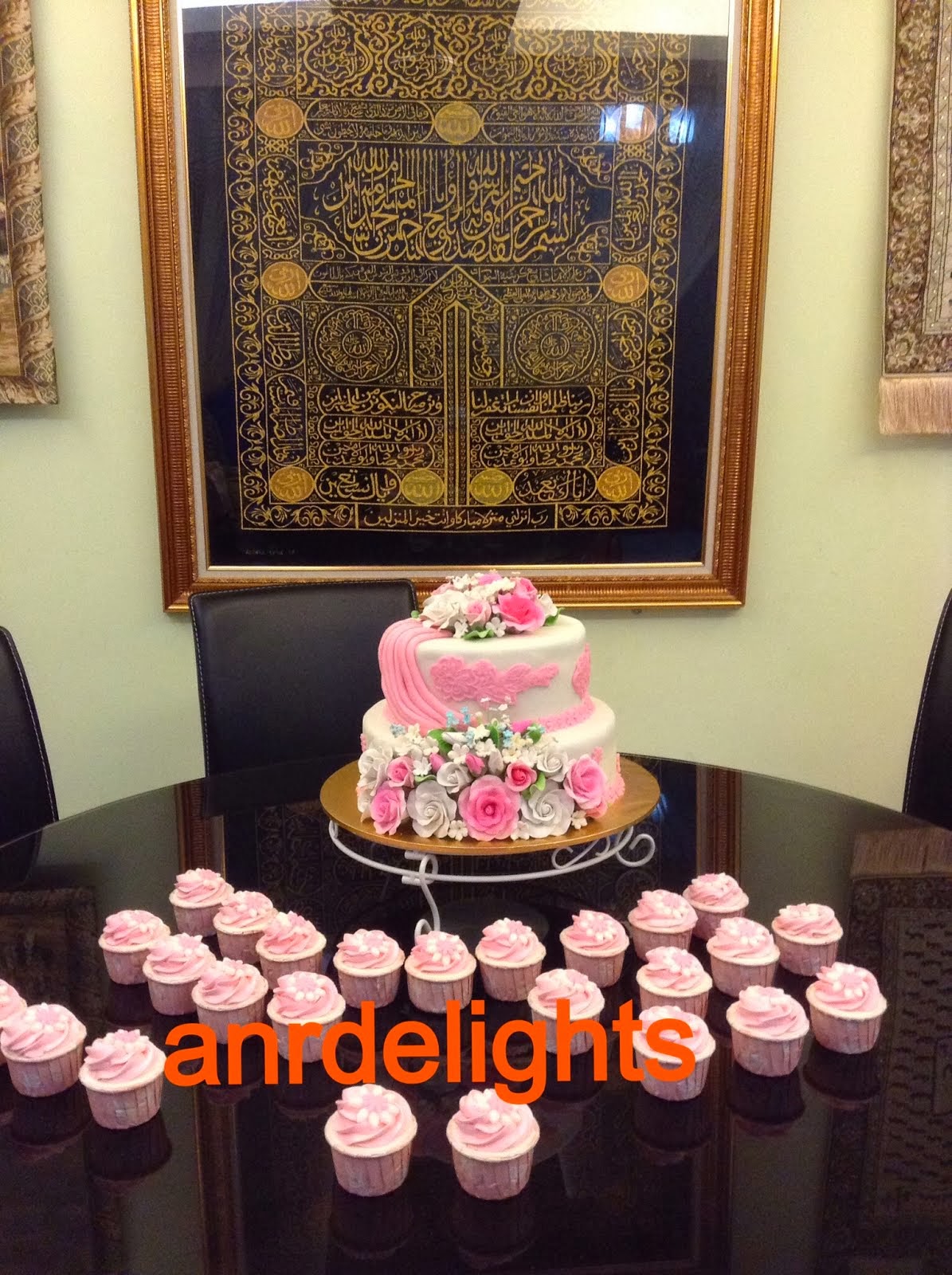 WEDDING CAKE