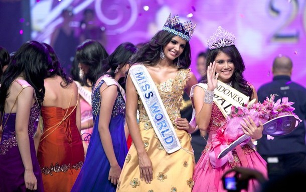 Miss Puteri Indonesia 2012 winner Ines Putri Tjiptadi Chandra