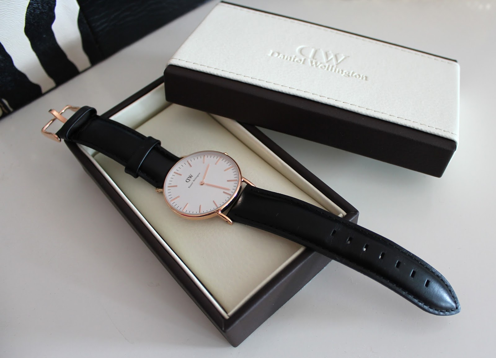 FashionTwinstinct: DW Classic Sheffield Lady