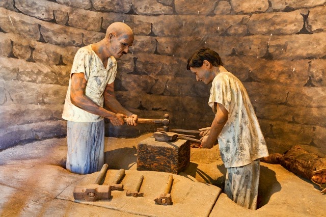 [Image: Sotaydulich_Dubai_Museum_34.jpg]