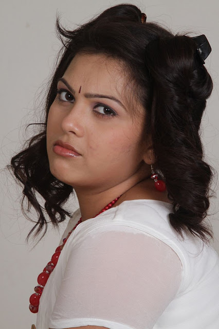 Actress-Swetha-Rao-Latest-Photoshoot