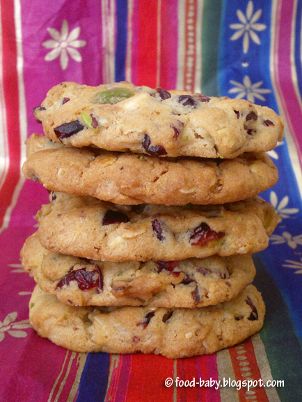 Cranberry White Chocolate and Pistachio Cookies © food-baby.blogspot.com All rights reserved
