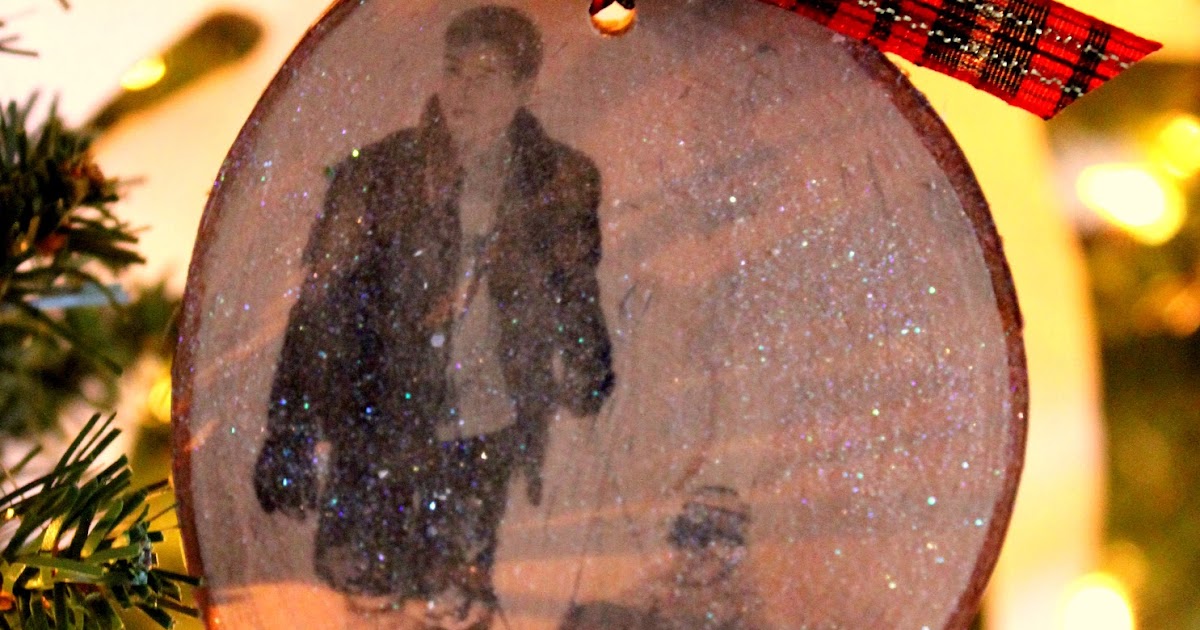 Tweetle Dee Design Co. DIY Photo Transfer Christmas Ornaments Fresh