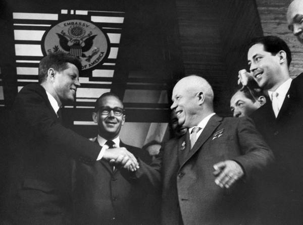 Rencontre de kennedy et khrouchtchev a vienne 1961