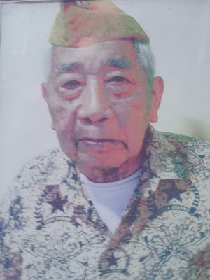 Foto Pahlawan Gerilya 10 November 1945 Arek Suroboyo.Raja Jawa Nusantara.