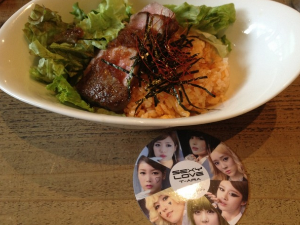 صور تيأرا في مقهى Manduka الياباني T-ara+cafe+manduka+sexy+love+pictures+(10)