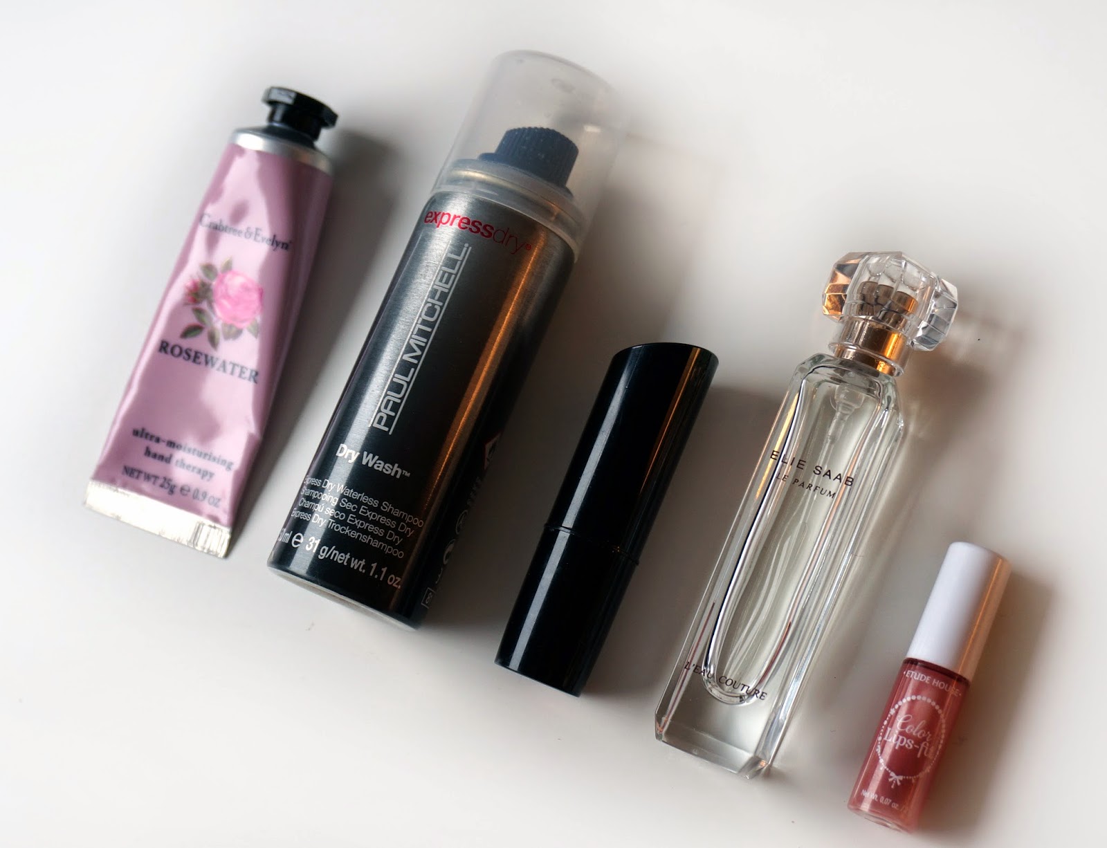 Joyce Lau What S In My Bag Zara Shopper