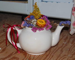 Dried Flower Teapot