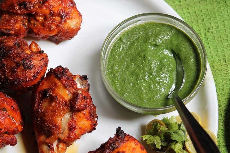 Mint Chutney Recipe for Tandoori Dishes / Pudhina Chutney Recipe