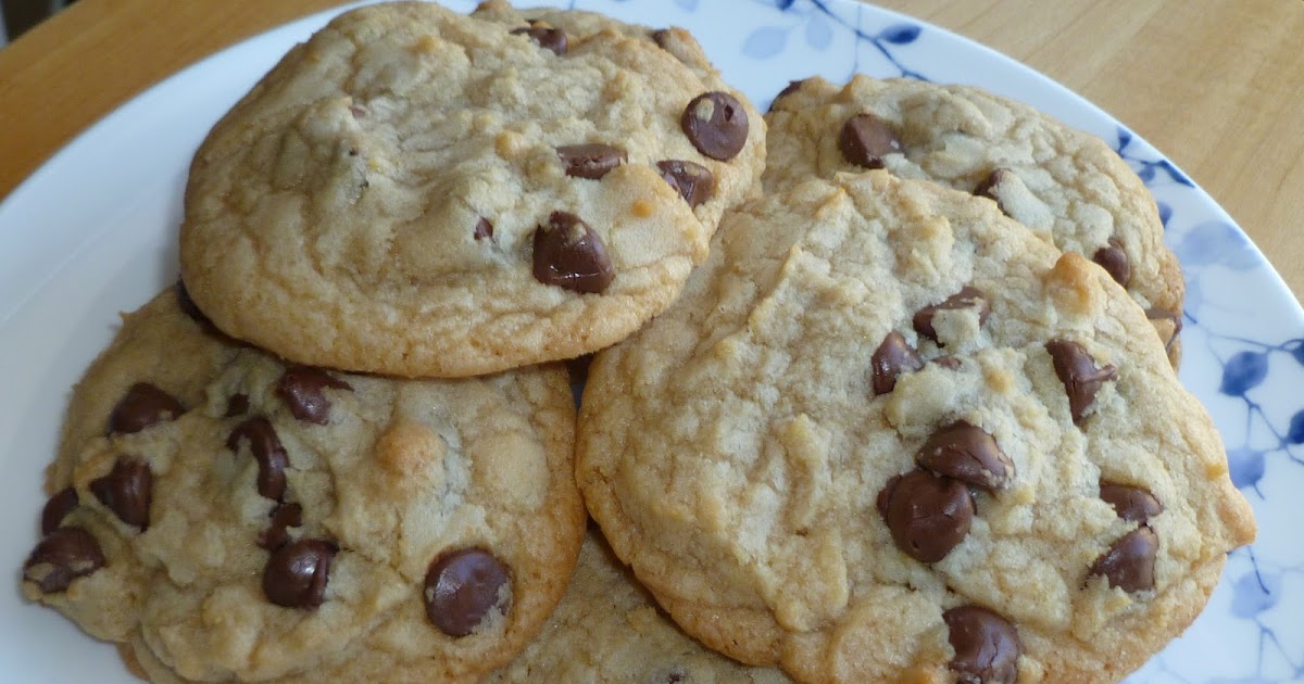 The Pastry Chef's Baking Thick and Chewy Chocolate Chip Cookies