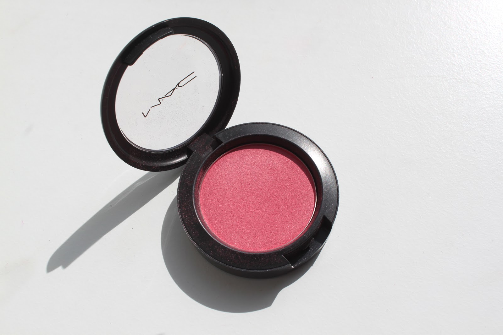 delicate hummingbird.: MAC Blushes revisited: Dollymix.