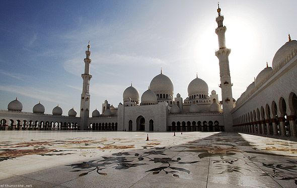 Masjid Agung Syeikh Zayed, Masjid Seluas 5 Lapangan Bola [ www.BlogApaAja.com ]