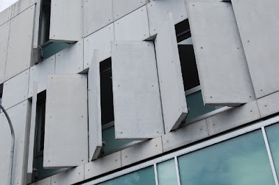gedung dengan cladding GRC gedung dengan cladding GRC
