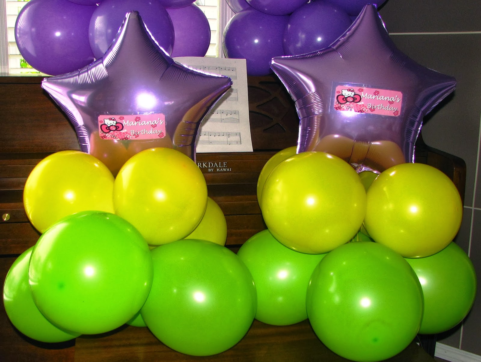 Utopia Party Decor *** Hello Kitty Balloons