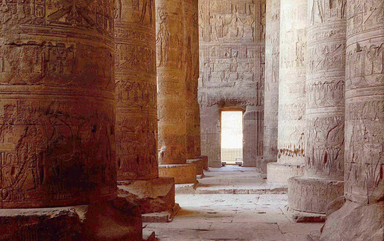Cajón de Sastre Misterioso PRONAOS DEL TEMPLO DE HATOR, DENDERA