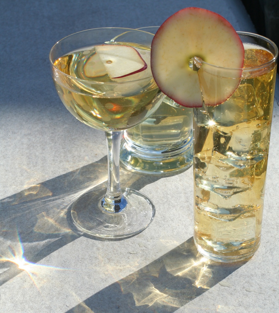 “Buzzings” from Cocktail Buzz Żubrówka (Polish Bison Grass Vodka