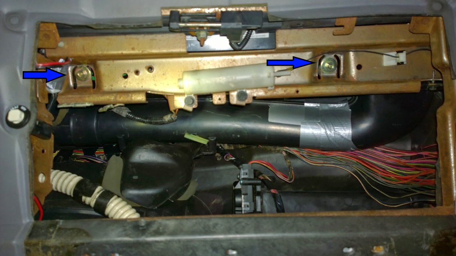 Ford Crown Victoria Interceptor Heater Blend Door Broken On My