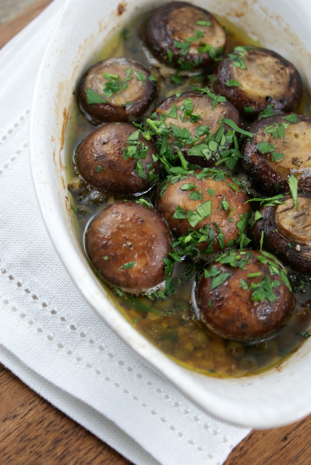 Authentic Suburban Gourmet:  Roasted Garlic Mushrooms 