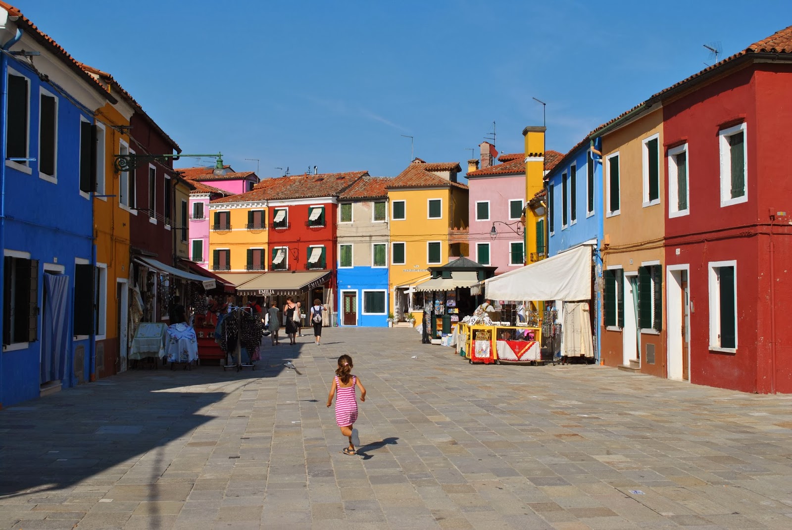 Burano,una delle isolette minori di Venezia, è un posto magico.