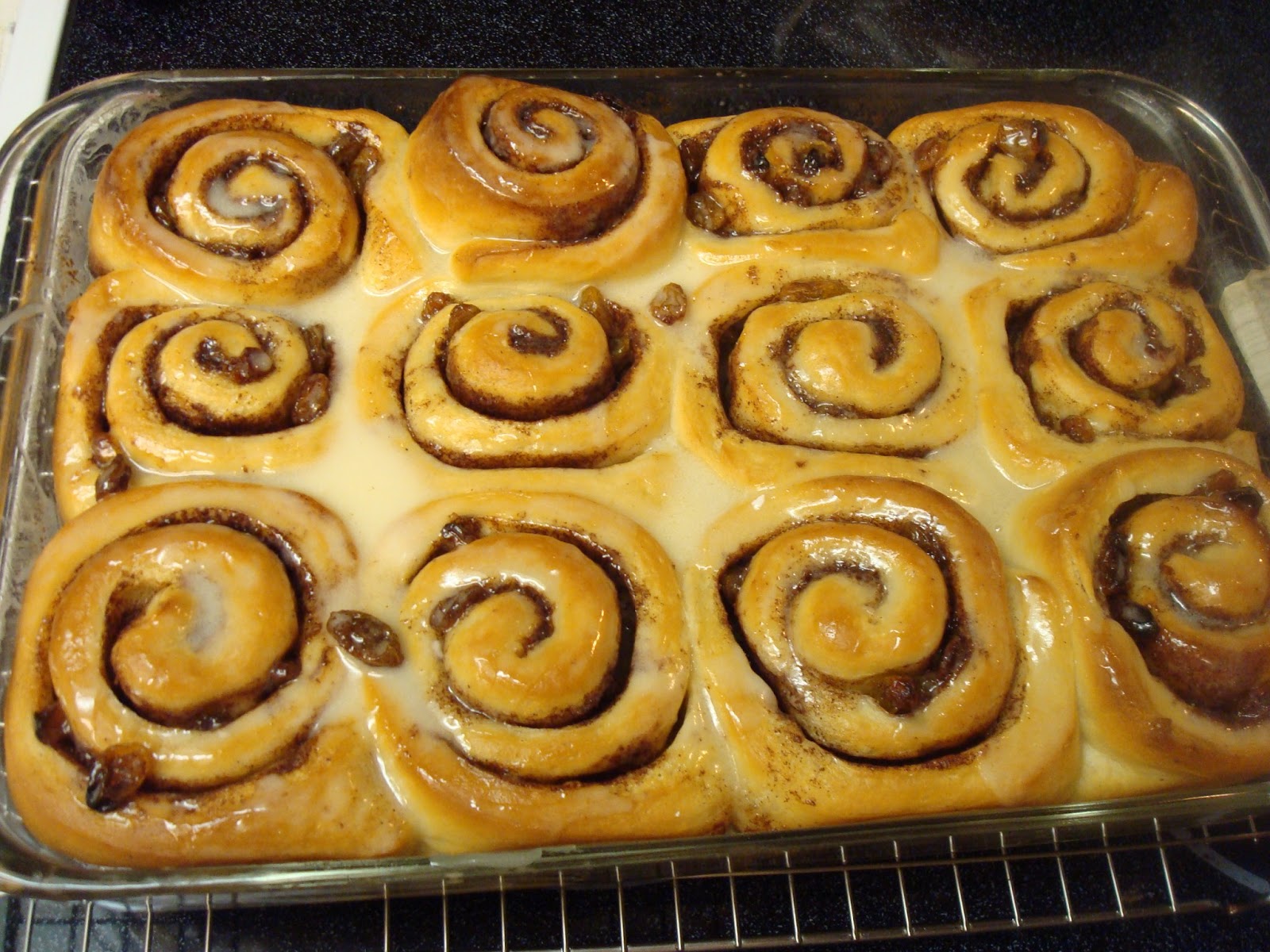 Make lemonade and more! Classic Cinnamon Rolls