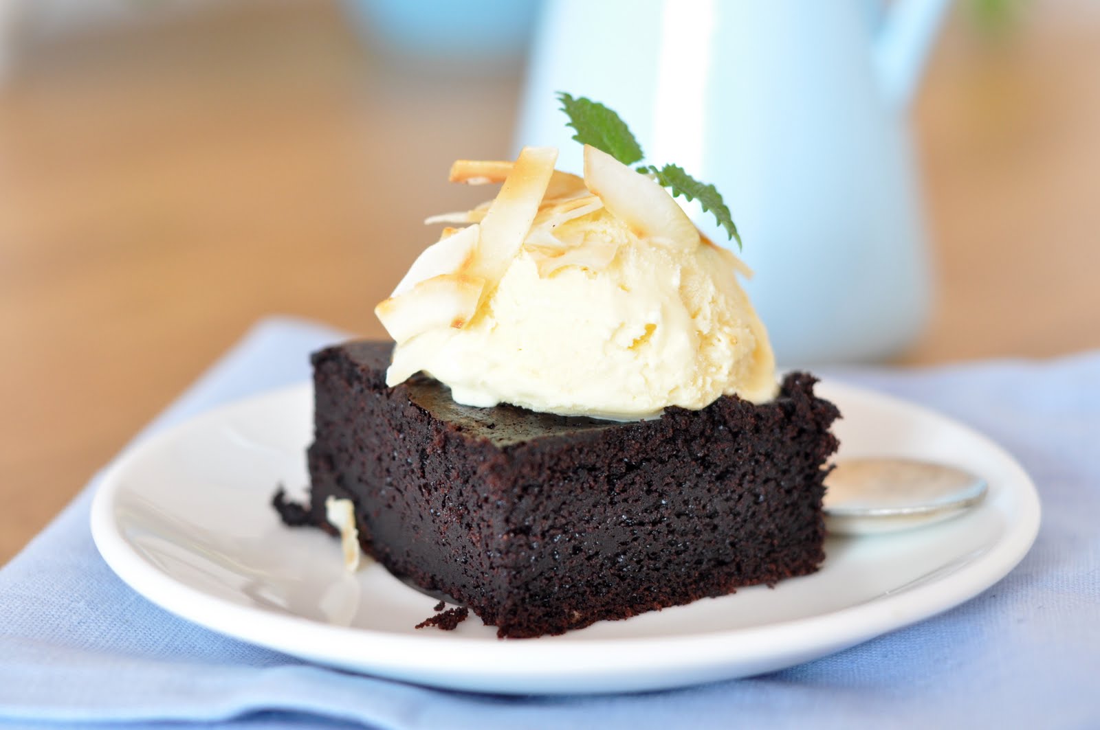 agata's kitchen Coconut milk chocolate cake