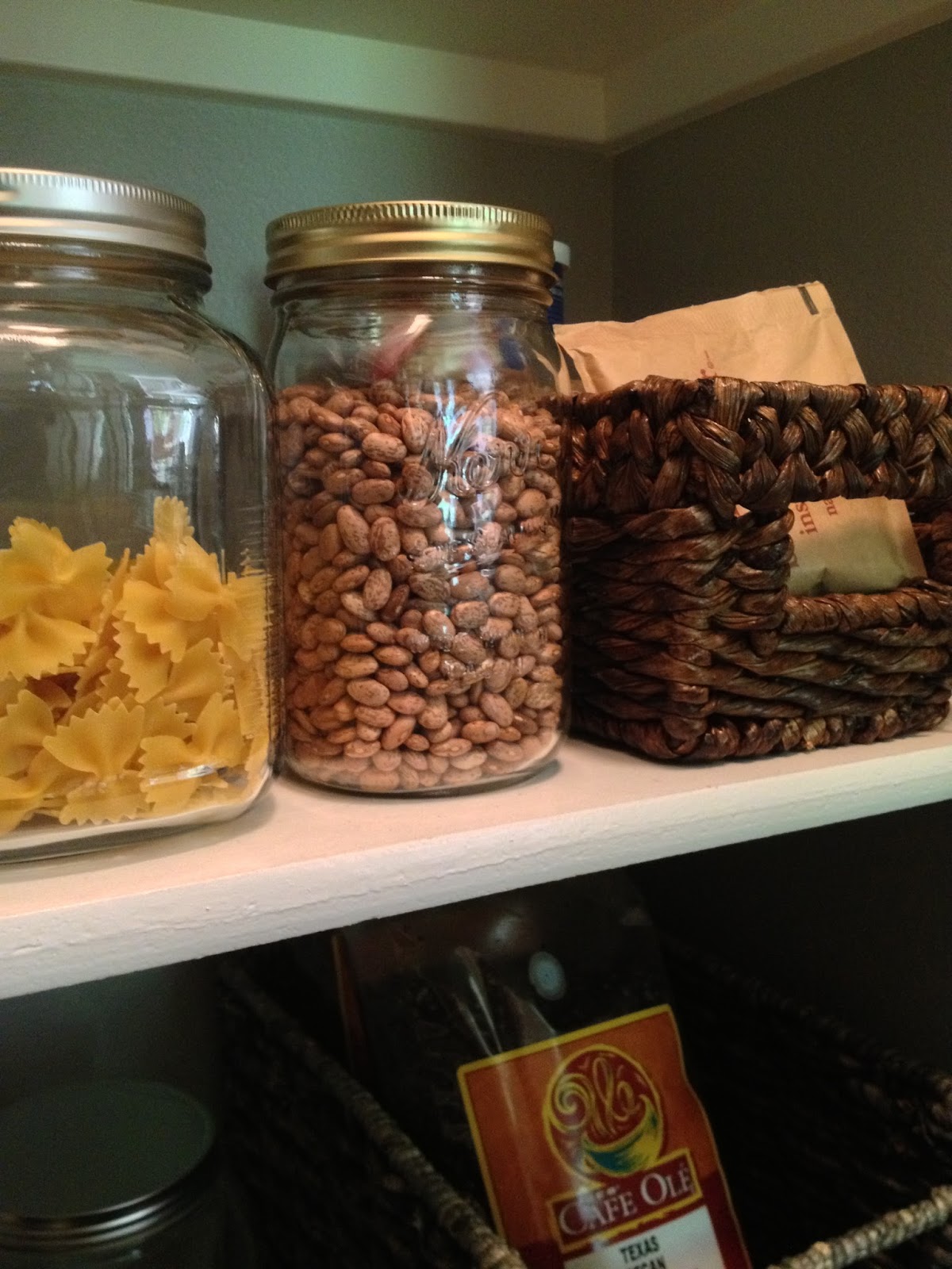 her lovely nest. 4 steps to a beautiful and organized pantry.