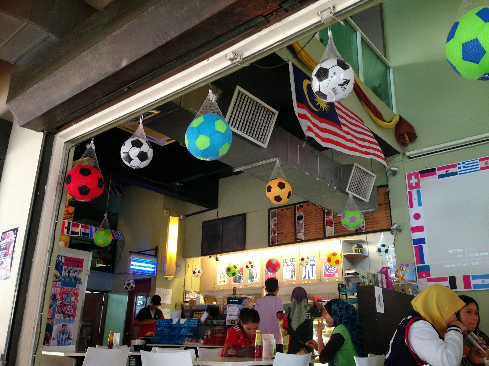 Copyright © 2014 Shea Sonia (@SheaSonia) ALL RIGHTS RESERVED The Gate Cafe - decor