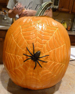 Dremel 10 Pumpkin Carving with a DREMEL 32