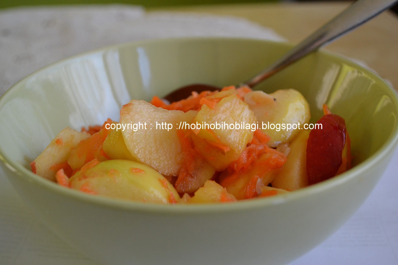 Dapoer De Jajoe Rujak Bening Nanas Dan Apple